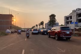 Có hiện tượng các sàn bất động sản câu kết 'ôm hàng làm giá'
