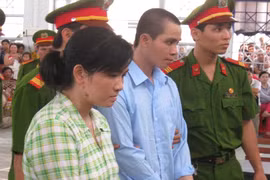 Điểm mặt những dâm phụ Phan Kim Liên của Việt Nam