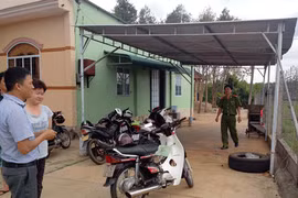 Ô tô tiền tỉ “bốc hơi” giữa đêm