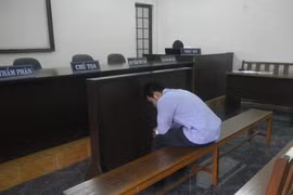 Chọn ngồi tù thay cho nghỉ việc