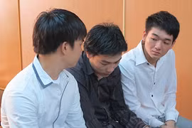Những kẻ lao ô tô vào công an lĩnh án