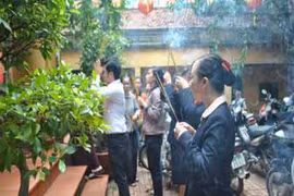 Gallery - Đi Chùa Hái Lộc Đầu Năm - image 7