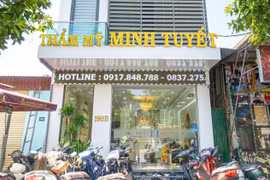 Hà Tĩnh: Xử phạt 8 cơ sở khám chữa bệnh, thẩm mỹ, kính thuốc