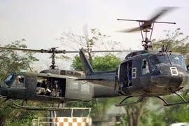 Gallery - Máy Bay Trực Thăng UH 1 Rơi - image 10