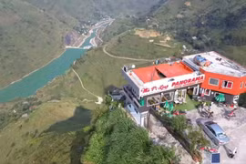 Gallery - Mã Pì Lèng Panorama xây dựng trái phép - image 15