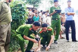 Tuyên Quang: Nghi án mẹ trẻ bóp cổ con trai 6 tuổi tử vong