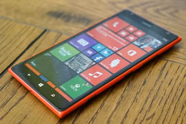 Xuống phố “sang chảnh” dịp tết với 9 smartphone tầm trung