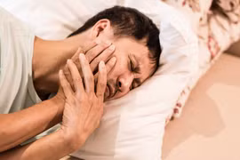 Triệu chứng cảnh báo hoại tử xương hàm