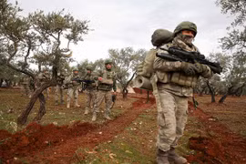 Quân đội Thổ Nhĩ Kỳ bất ngờ bị tấn công dữ dội tại Syria