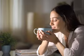Lợi ích sức khỏe tuyệt vời khi kết hợp trà với đường phèn