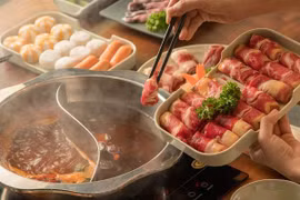 Nhiễm sán dây sau khi ăn lẩu, nguyên nhân không ai ngờ