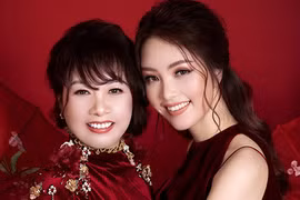 Gallery - Á HẬU THỤY VÂN - image 1