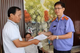 Gallery - Lùm Xùm Khởi Tố Chủ Quán Cà Phê Xin Chào - image 2