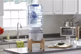 Nhìn thấy bình nước ở vị trí này, khấn mấy thần Tài cũng lắc đầu
