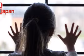 Bé gái Nhật Bản bị bố đẻ bạo hành đến chết và bức thư bí ẩn