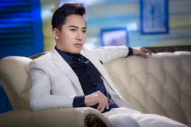 'Ông hoàng miền Tây' đổi đời giàu sang nhờ đi hát hội chợ