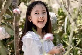 Cô con gái 5 tuổi của Hoa hậu Hà Kiều Anh
