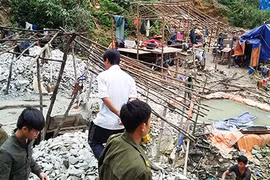 Nhức nhối "vàng tặc" ở Tương Dương