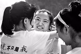 Cô gái mù và hành trình kì diệu trở thành thợ trang điểm