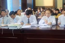 Gallery - Trương Hồ Phương Nga - Cao Toàn Mỹ - image 3