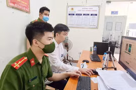 Hà Nội: Dùng tài khoản định danh điện tử trong thủ tục hành chính