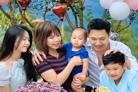 Sự nghiệp, tình duyên viên mãn của Mạnh Trường