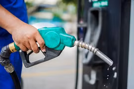 Giá xăng dầu hôm nay 30/5: Quay đầu đi xuống