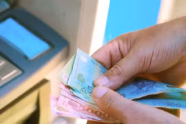 Rút tiền tại ATM, coi chừng bị ăn cắp dữ liệu trên thẻ 