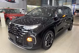 Hyundai Custin đang giảm giá 75 triệu đồng, đã đủ hấp dẫn khách Việt?