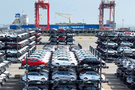 Ôtô nhập khẩu giá rẻ về Việt Nam tiếp đà tăng mạnh