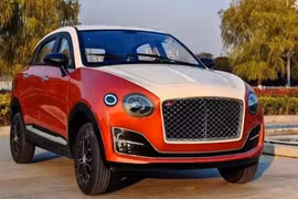Bentley Bentayga chạy cả xăng lẫn điện, "xe Tàu nhái" chỉ 75 triệu