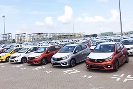 “Soi” hàng trăm xe giá rẻ Honda Brio 2019 tới VN