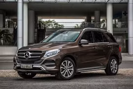 Gallery - Mercedes-Benz tại Việt Nam dính lỗi - image 11