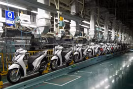 Gián đoạn chuỗi cung ứng, nhiều mẫu xe ga Honda Việt Nam "khan hàng"