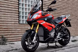 BMW S1000XR 2019 về Việt Nam giảm giá 20 triệu đồng