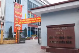 Hà Nội: Bắt nguyên Phó Chủ tịch phường chiếm đoạt tiền của người dân
