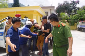 Lai Châu: Mâu thuẫn ghen tuông, dùng dao chém hai phụ nữ thương vong