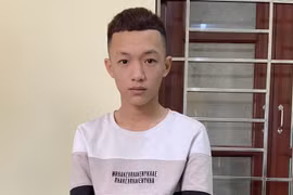 Thông tin mới nhất vụ nữ sinh lớp 7 sinh con ở Bắc Giang: Tạm giữ cha cháu bé