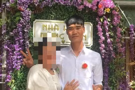 Tán tỉnh người phụ nữ hơn 8 tuổi để có chỗ nương náu trốn truy nã