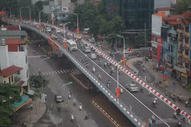 Thông xe cầu vượt thép mềm mại nhất Thủ đô