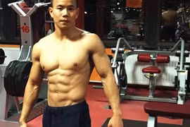 Bài tập gym đơn giản để có cơ bụng 8 múi của một 9X