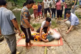 Yên Bái: Phát hiện xác chết trên suối, nghi bị điện giật 