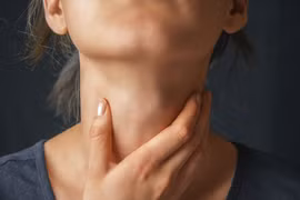 Bất ngờ phát hiện ung thư sau khi tưởng viêm họng