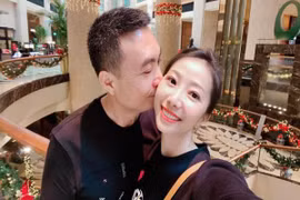 Lấy chồng Tây, cô dâu Hậu Giang đeo vàng trĩu cổ giờ ra sao?