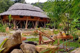 Đến Đa Mi - Bình Thuận, thăm homestay hình đĩa bay