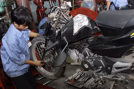 Chú ý kiểm tra lốp trước khi đi đường dài?