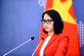 Gallery - MỸ ÁP THUẾ ĐỐI ỨNG