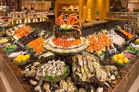 4 tuyệt chiêu ăn buffet được nhiều, không lo bị lỗ