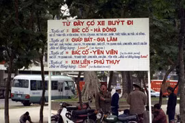 Xe buýt ở Hà Nội năm 1996 trông như thế nào?