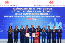 Trường Đại học VinUni và Đại học NTU – Singapore ký kết hợp tác